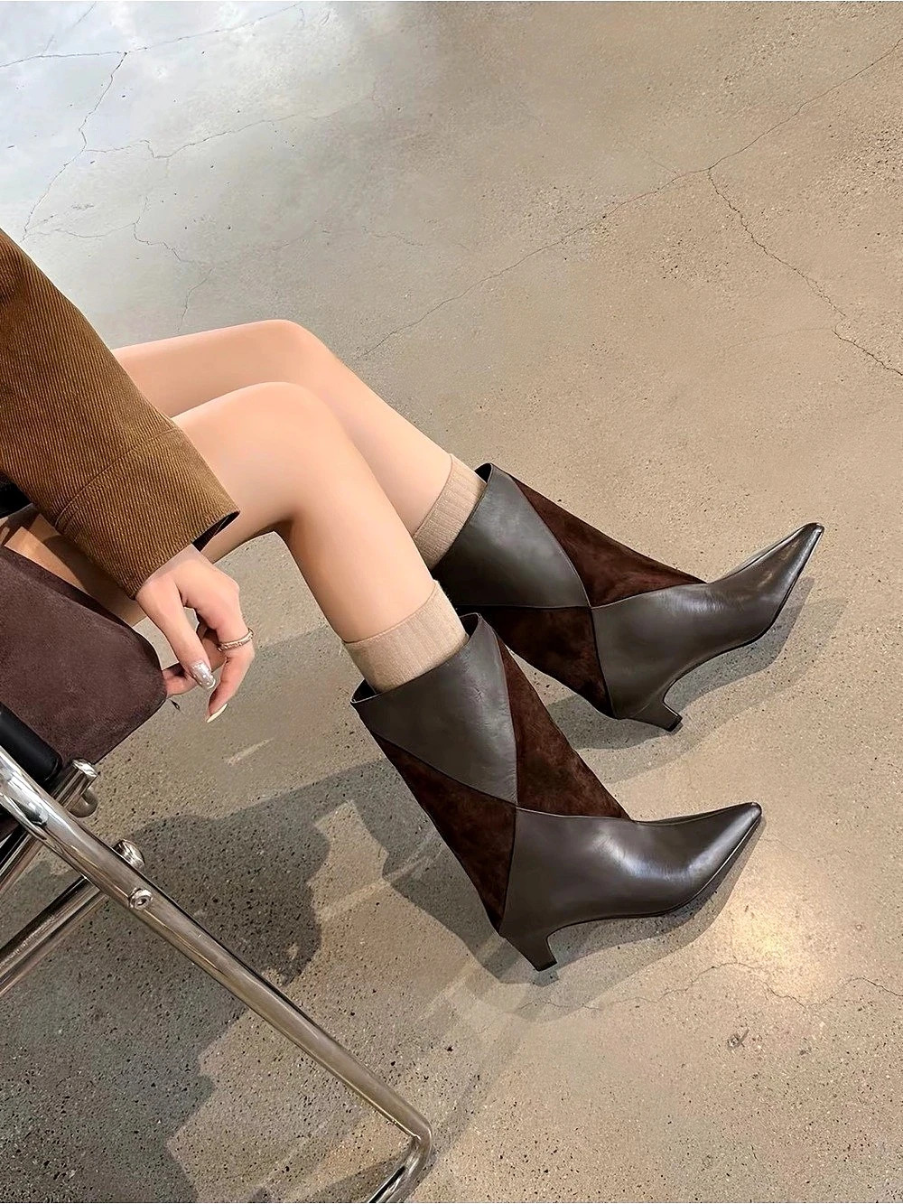Color leather Block Pointed Toe Booties